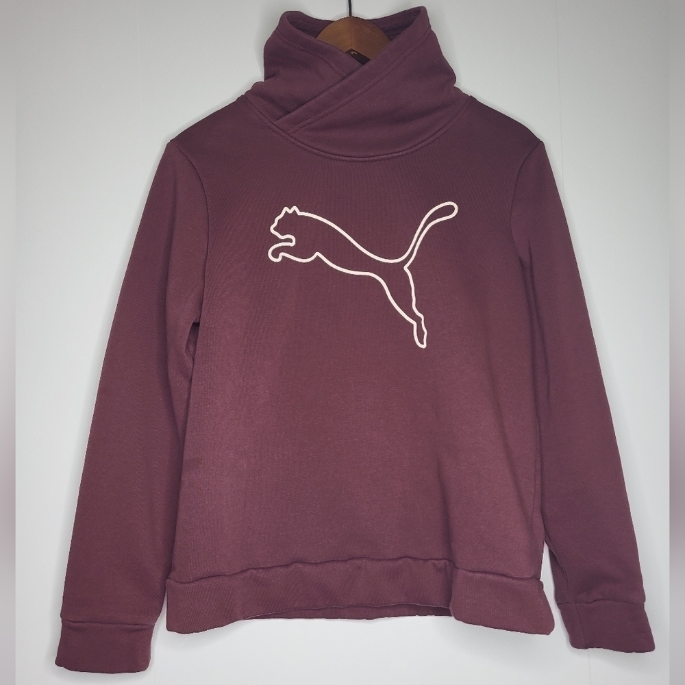 PUMA Ladies Sweatshirt. Burgundy Size Medium